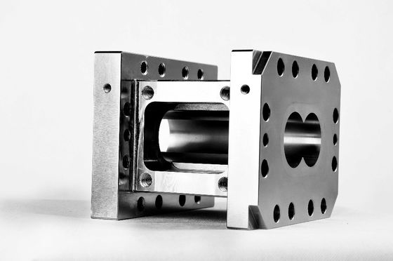 58 barilotti aperti della doppia vite, alta durezza dell'espulsore dei pezzi meccanici gemellati