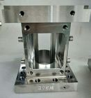 Il CNC che lavora le aperture a macchina rettangolari combina il cilindro del barilotto dell'espulsore